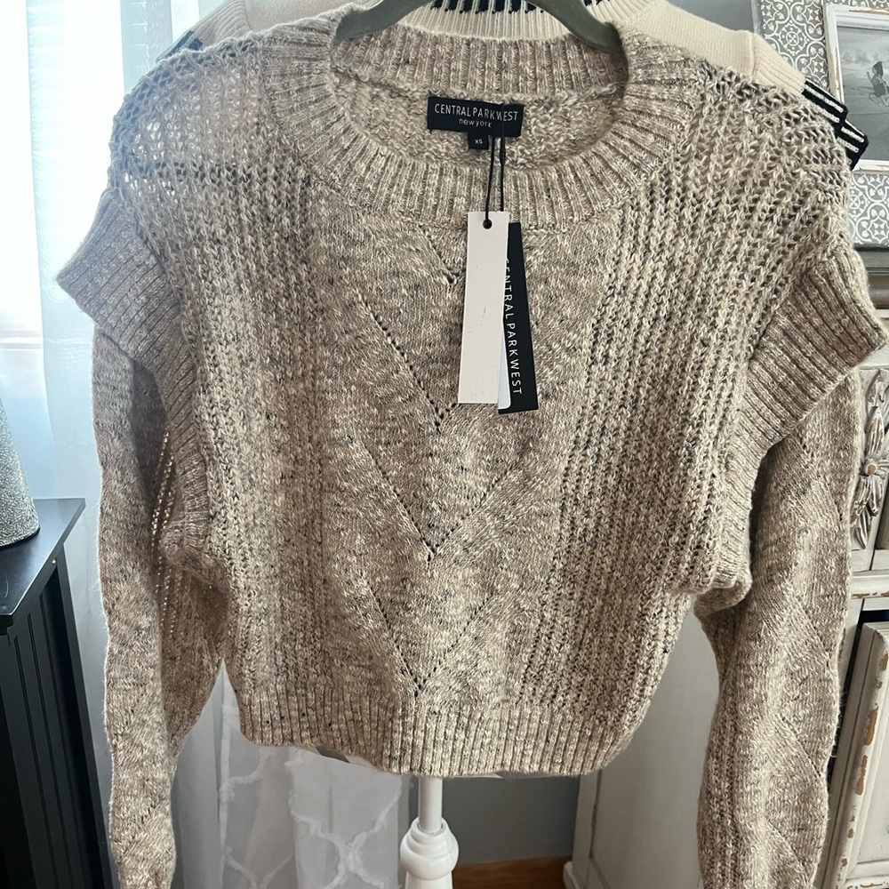 NWT Central Park West Cropped sweater